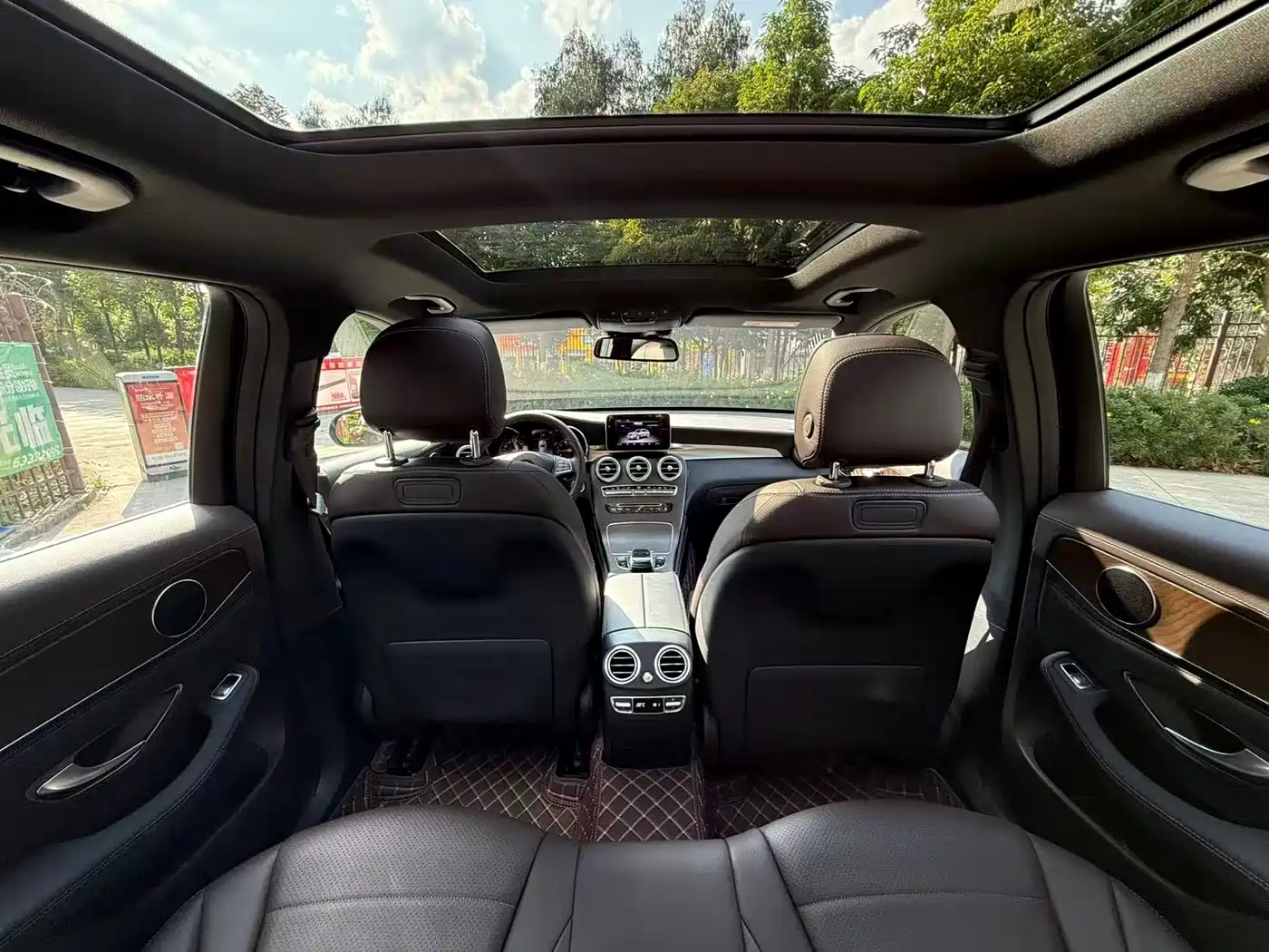Mercedes-Benz GLC 2018 GLC 300 4MATIC Dynamic фото 30