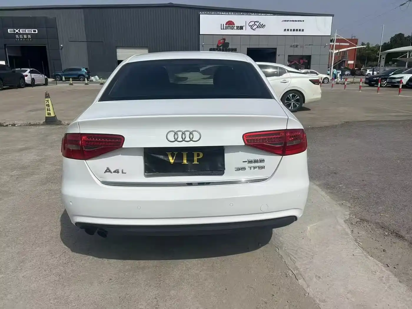 Audi A4L 2013 35 TFSI Automatic Standard фото 3