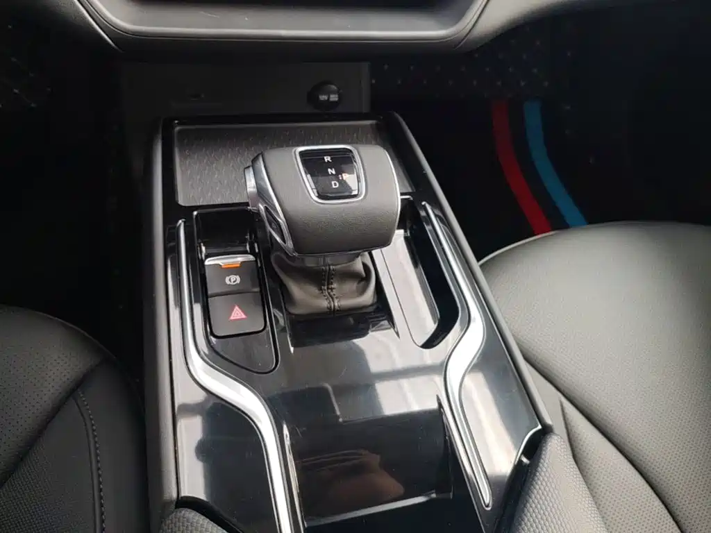 Hongqi E-QM5 2025 2024 Model 610km PLUS