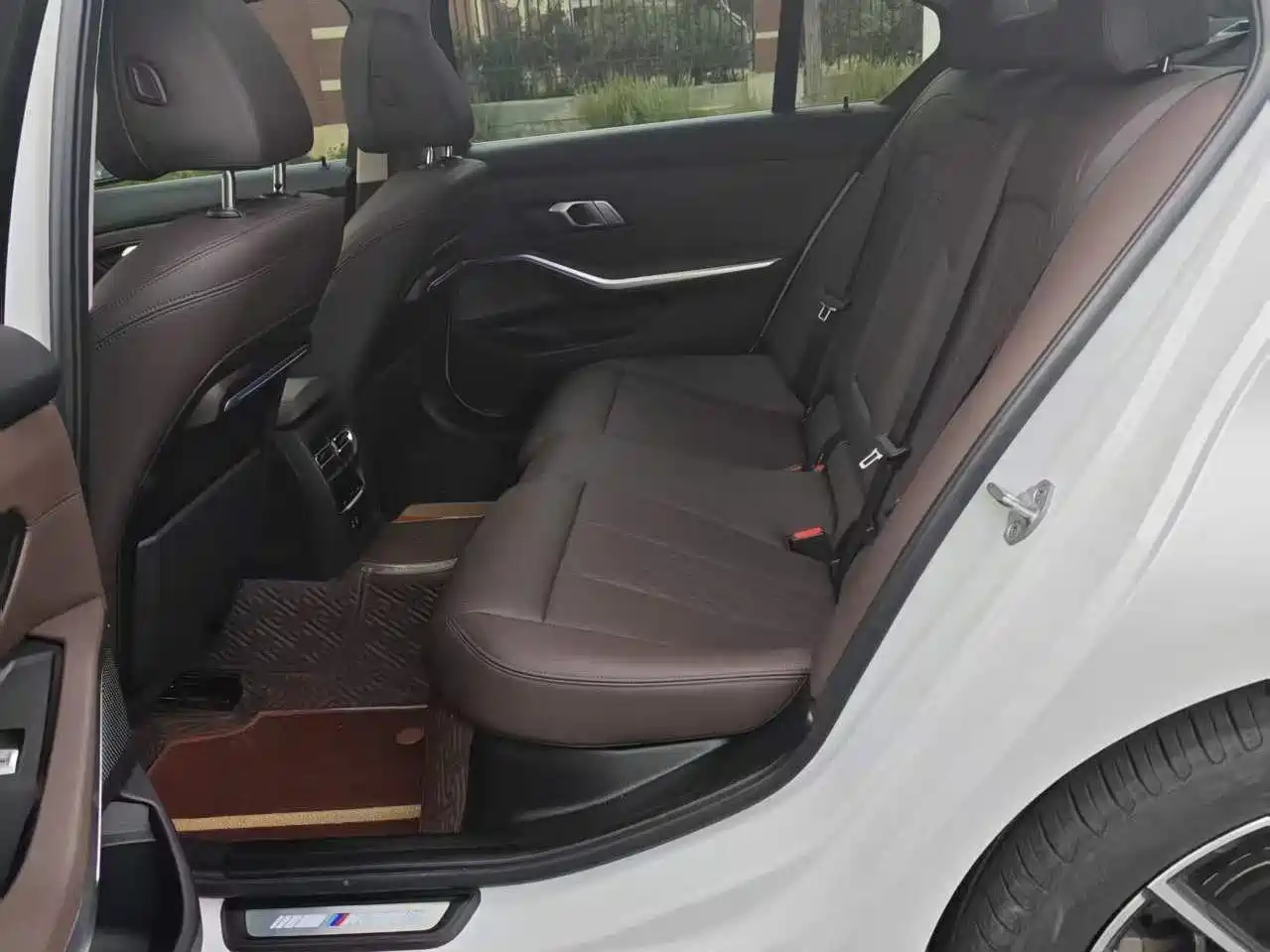 BMW 3 Series 2022 325Li M Sport Package фото 9
