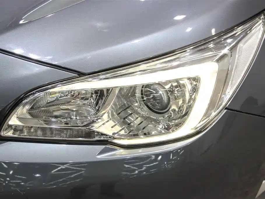 Subaru Outback 2015 2.5i Classic Edition фото 6
