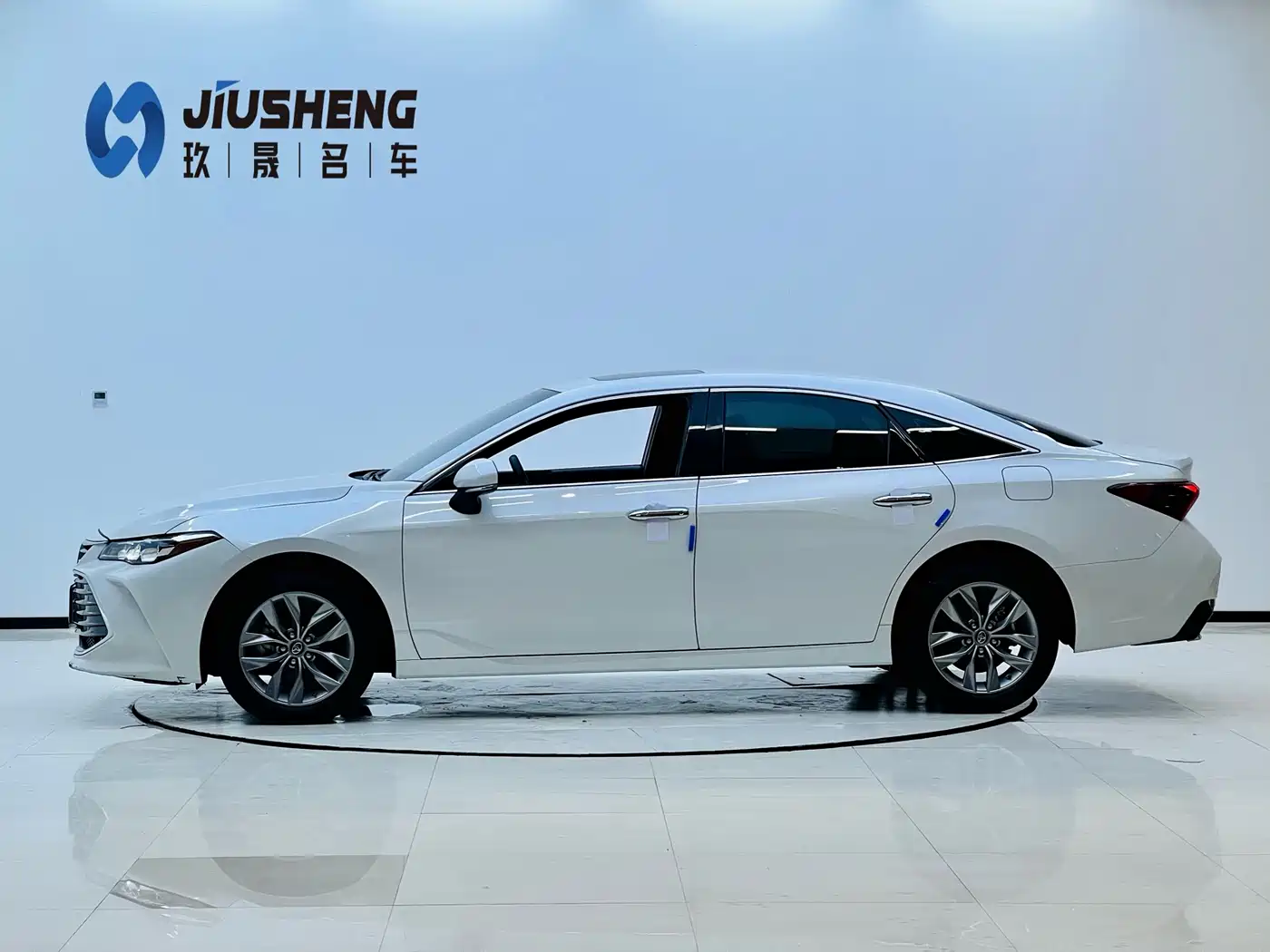 Toyota Avalon 2019 2.0L Luxury Edition (China VI) фото 3