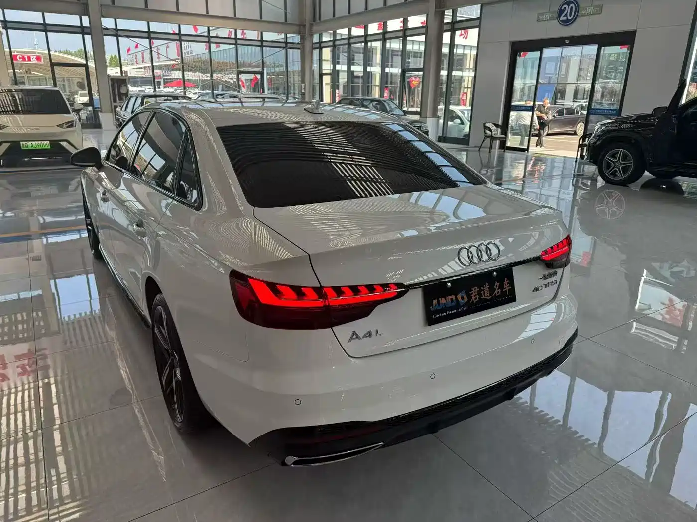 AUDI A4L