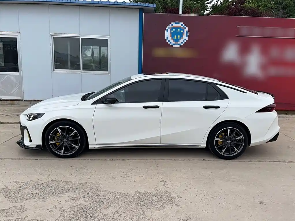 GAC Trumpchi Trumpchi Emkoo 2023 270T DCT J16 Edition фото 6