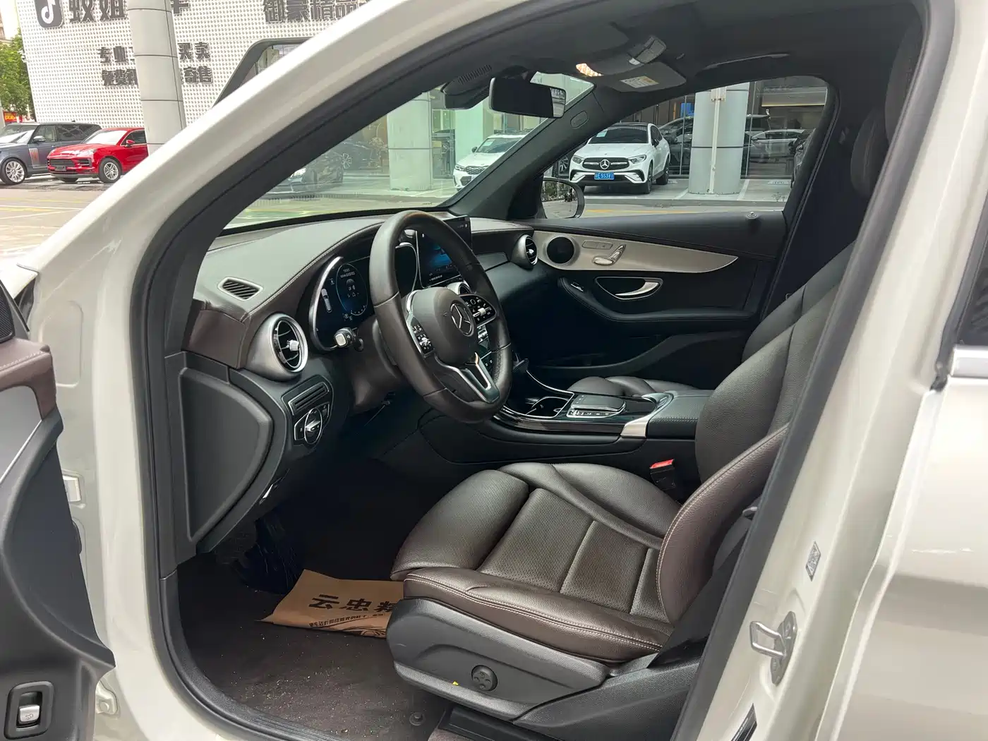 Mercedes-Benz GLC 2022 Facelift III GLC 260 L 4MATIC Dynamic фото 6