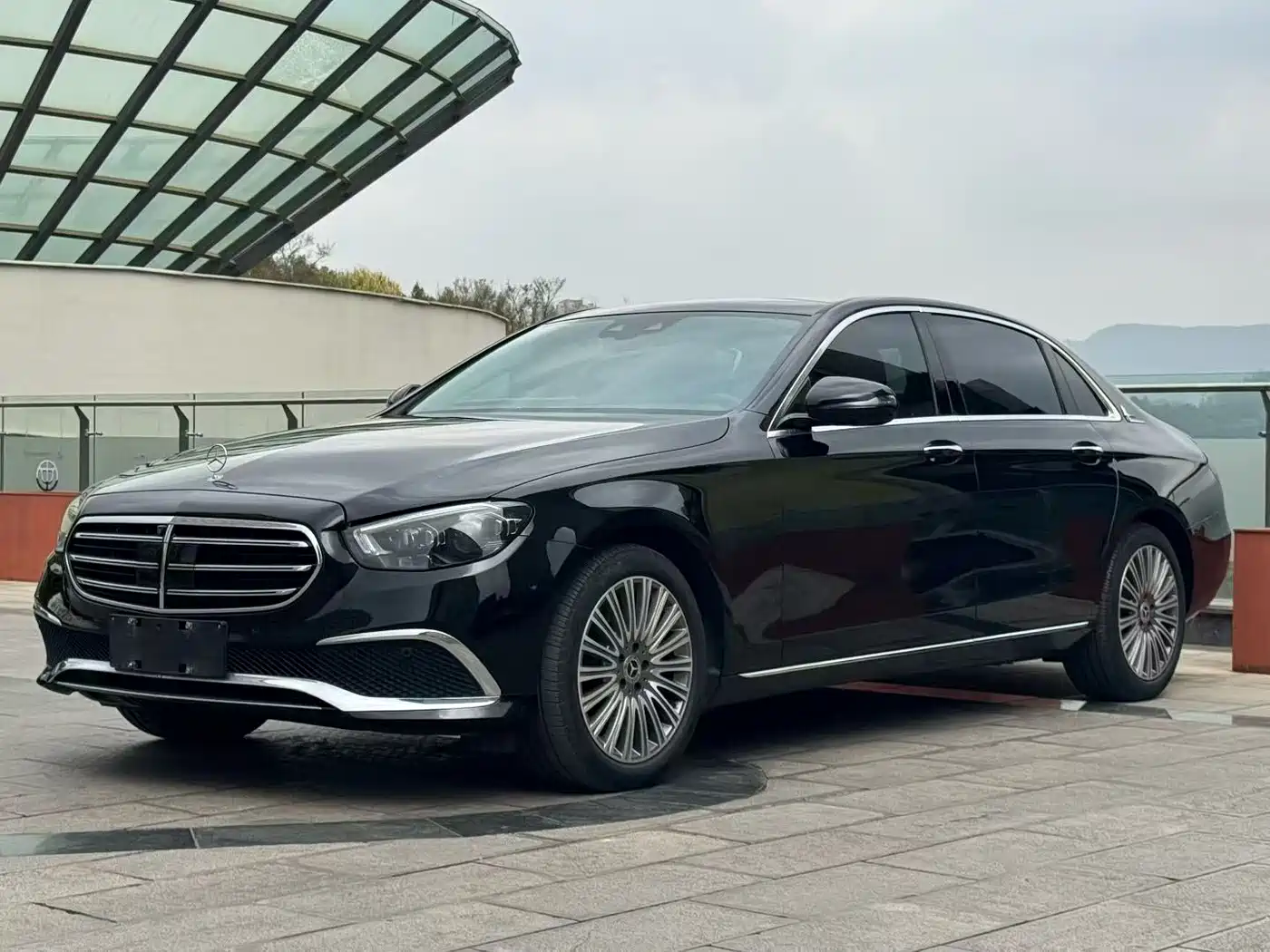  E CLASS
