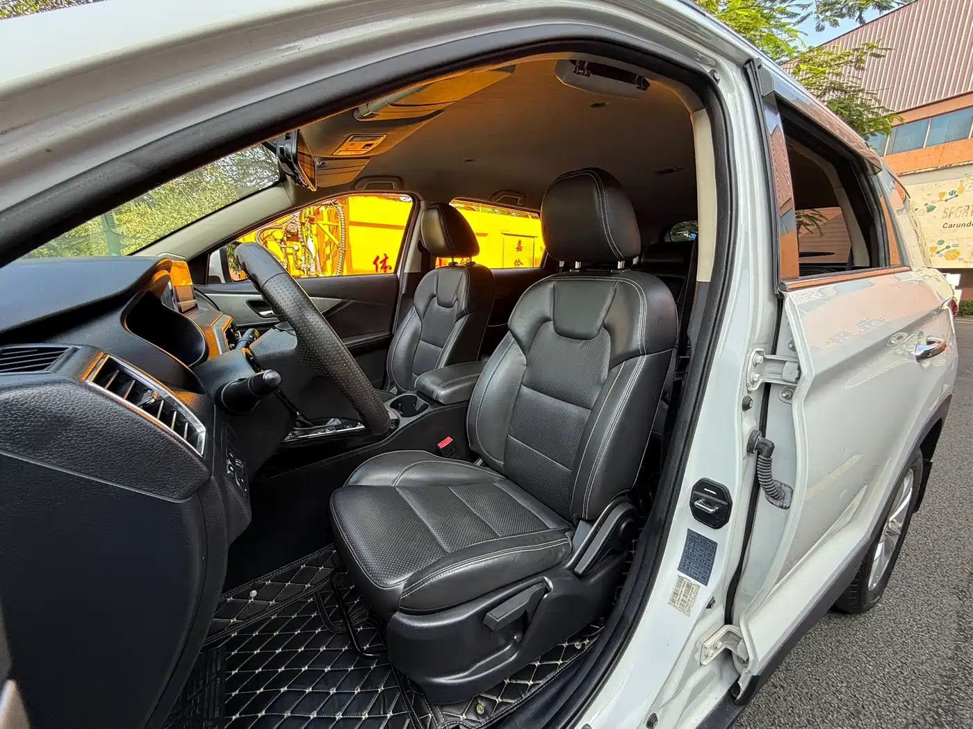 Dongfeng Fengguang Fengguang S560 2019 2019 1.8L CVT Elite