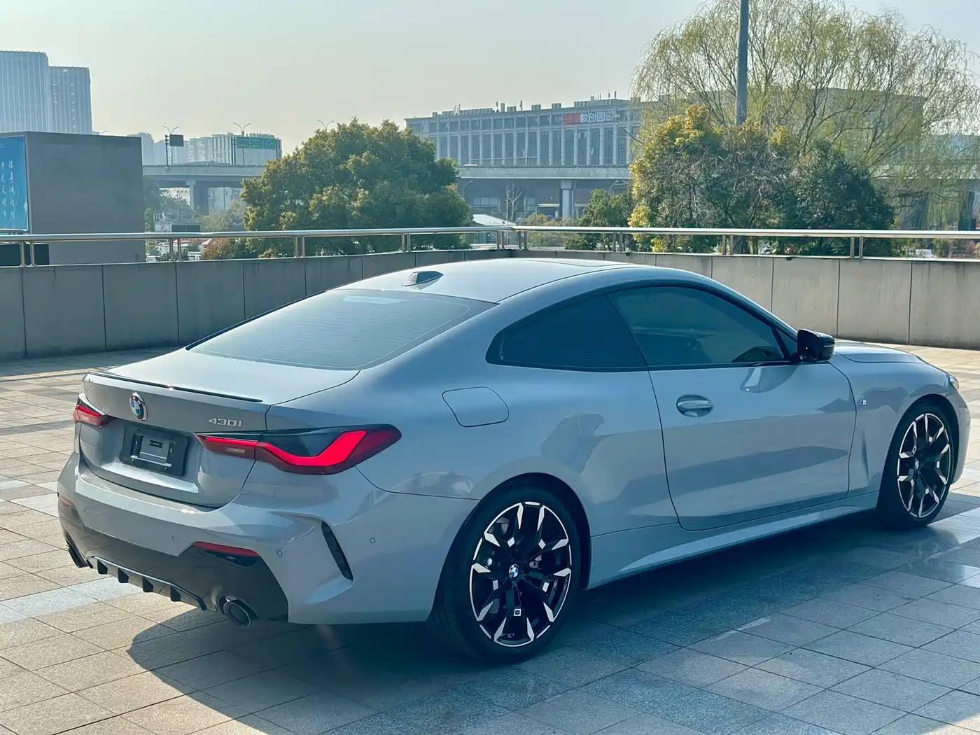 BMW 4 Series 2024 430i M Sport Shadow Edition фото 16