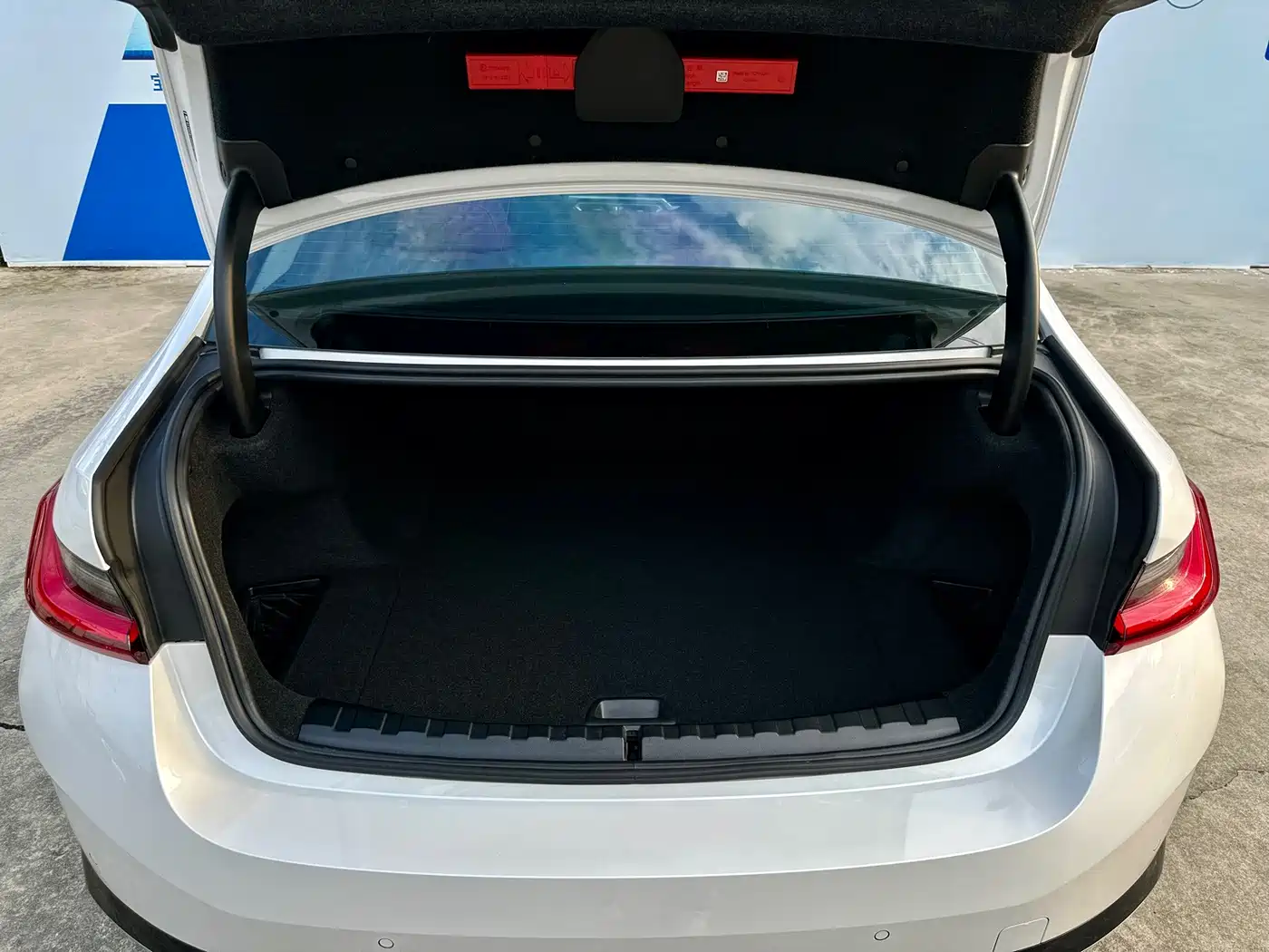 BMW i3 2025 2024 eDrive 35 L