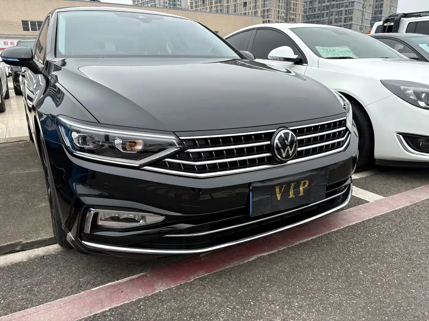 Volkswagen Magotan 2025 2025 Facelift Public Edition 330TSI DSG Luxury