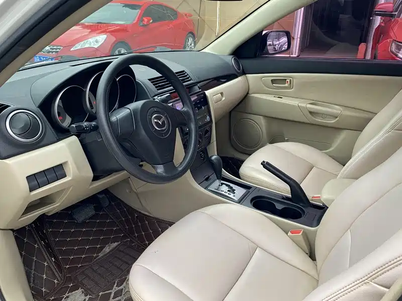 Фото 6 - Mazda 3