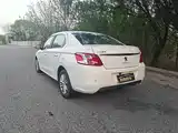 Photo 9 - Peugeot 301