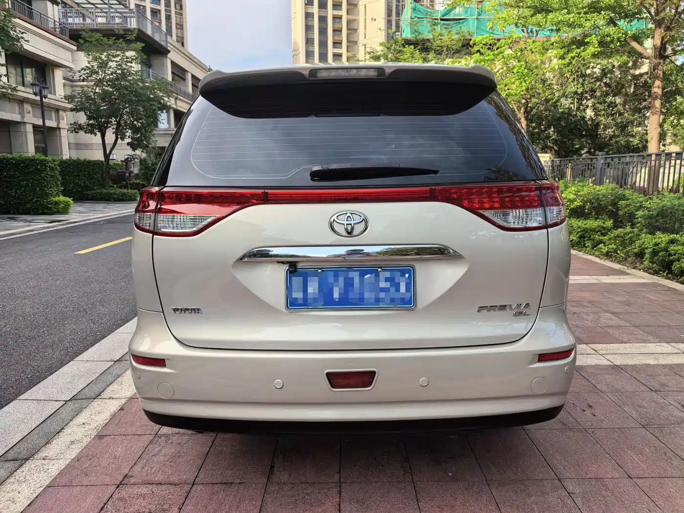 Toyota Previa 2012 2.4L 7-Seater Luxury Edition фото 5