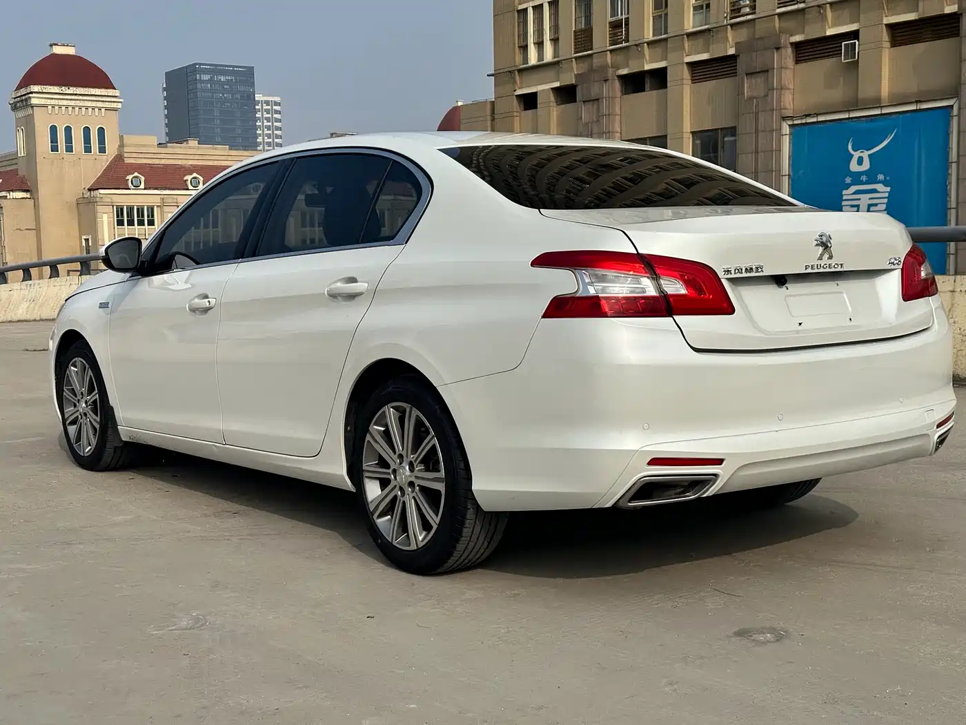 Peugeot 408 2018 350THP Automatic Luxury Edition фото 7