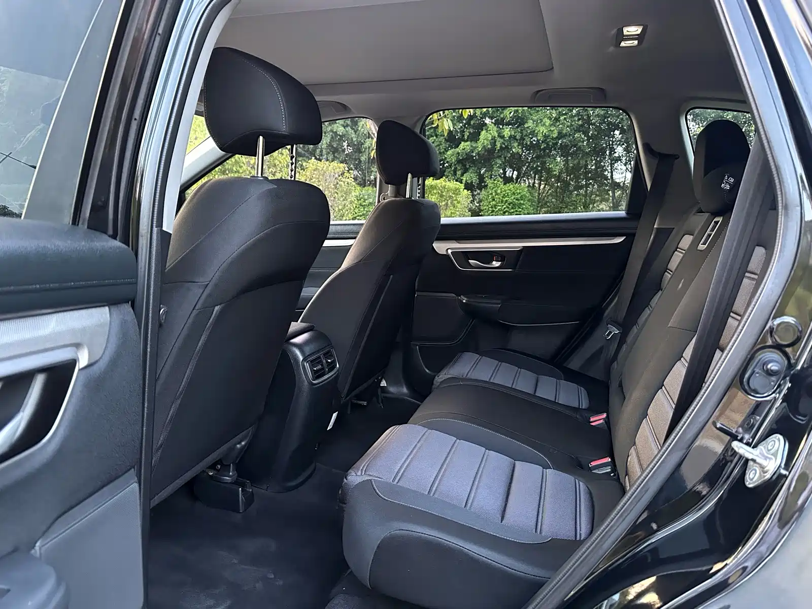 Photo 6 - Honda CR-V