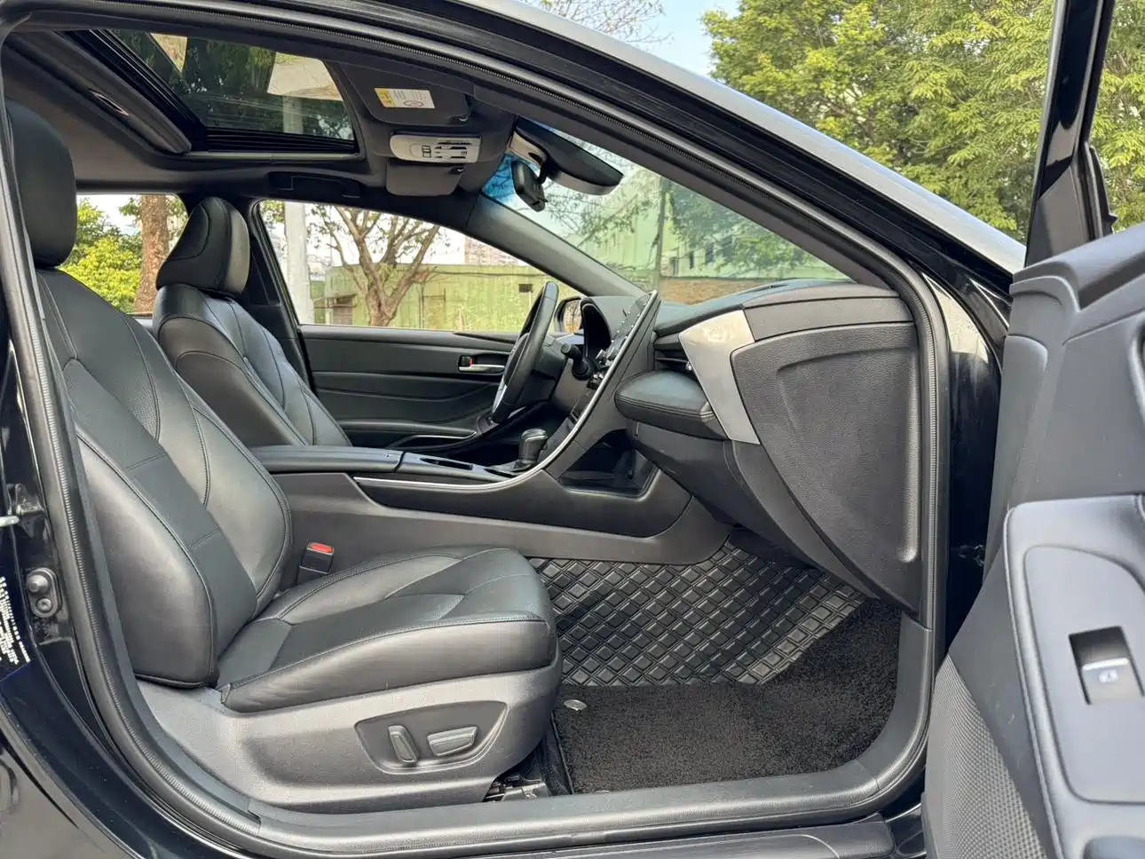 Toyota Avalon 2019 2.0L Luxury Edition (China VI) фото 7