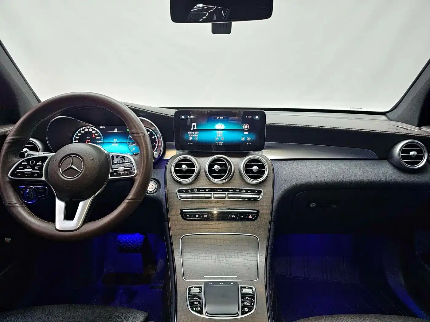 Mercedes-Benz GLC 2020 Facelift GLC 260 L 4MATIC Luxury фото 15
