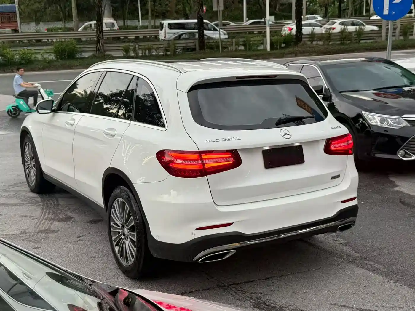 Mercedes-Benz GLC 2017 GLC 260 4MATIC Dynamic фото 9