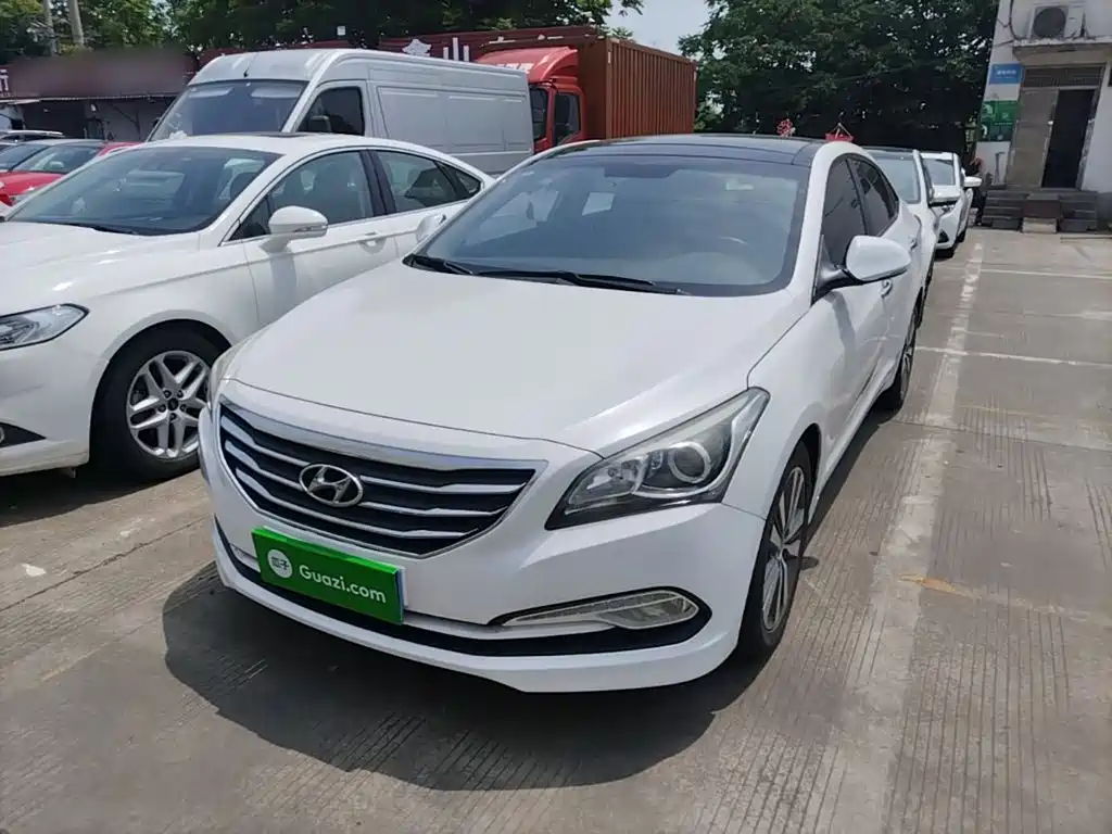 Hyundai Mistra 1.8L Auto Distinguished DLX