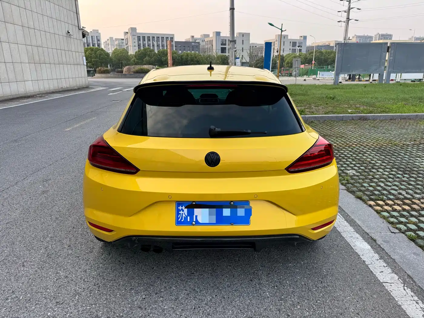 Volkswagen Scirocco 2016 1.4TSI Club Edition фото 6