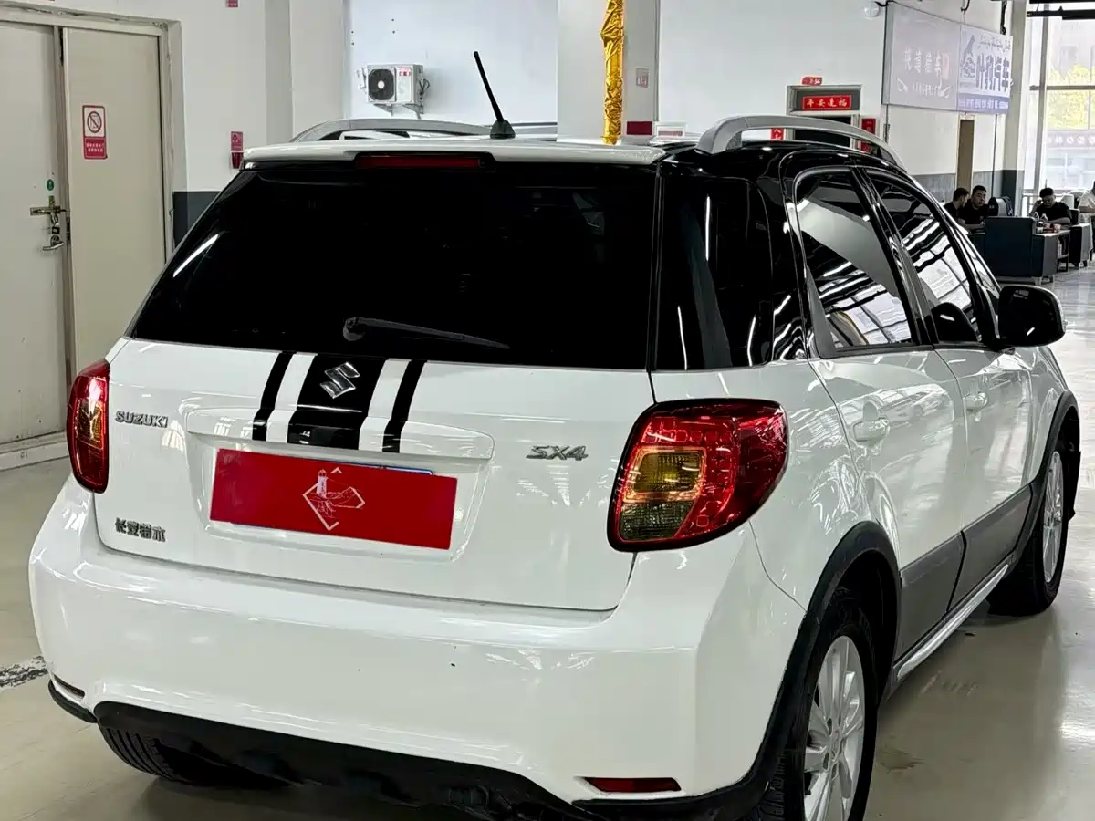 Suzuki SX4 2015 2013 1.6L Manual Cool Edition
