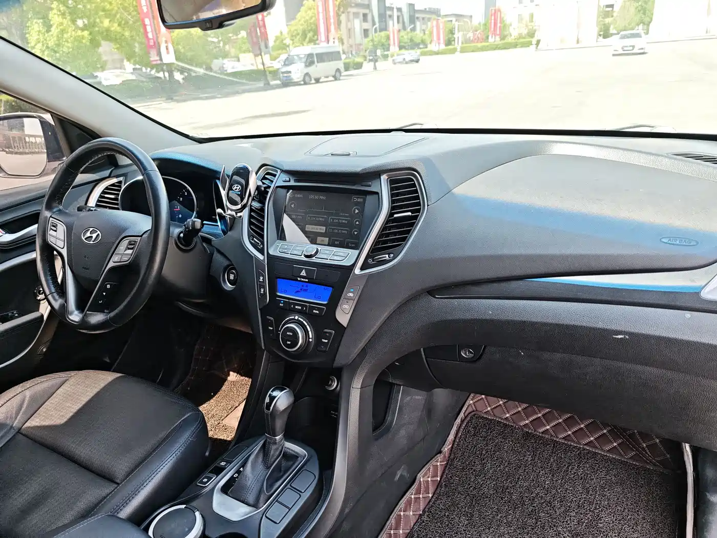 Hyundai Santa Fe 2013 Model 2.4L Automatic 2WD Smart фото 7