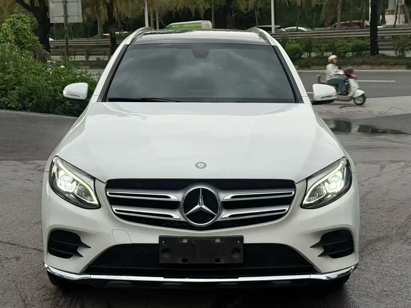 Mercedes-Benz GLC 2017 GLC 260 4MATIC Dynamic фото 2