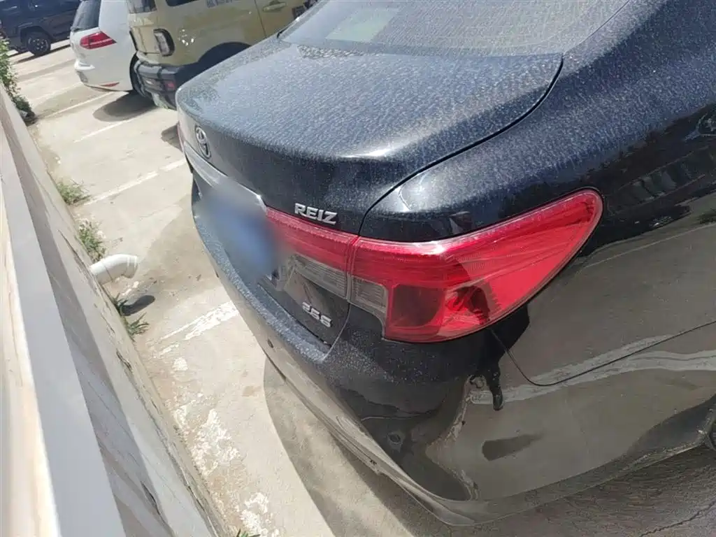 Toyota Reiz 2013 2.5S Elite Edition фото 6