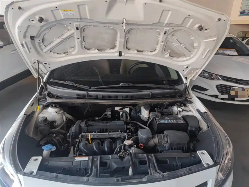 Hyundai Verna 2014 1.4L Automatic Smart GLS фото 20