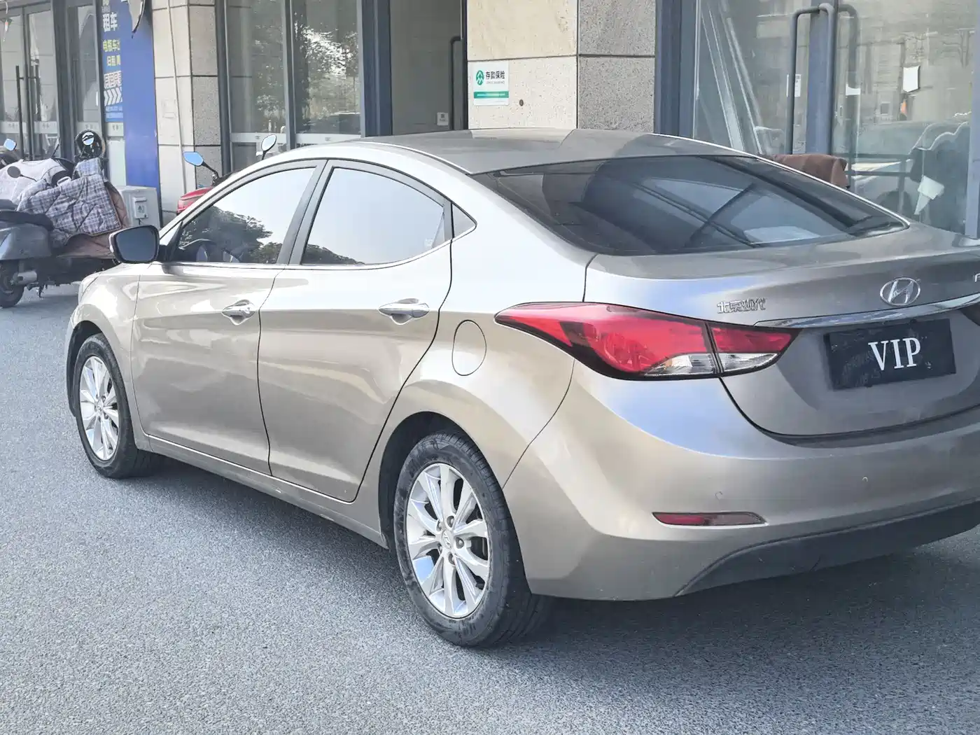 Hyundai Langdong 2016 1.6L Automatic Premium Edition фото 3