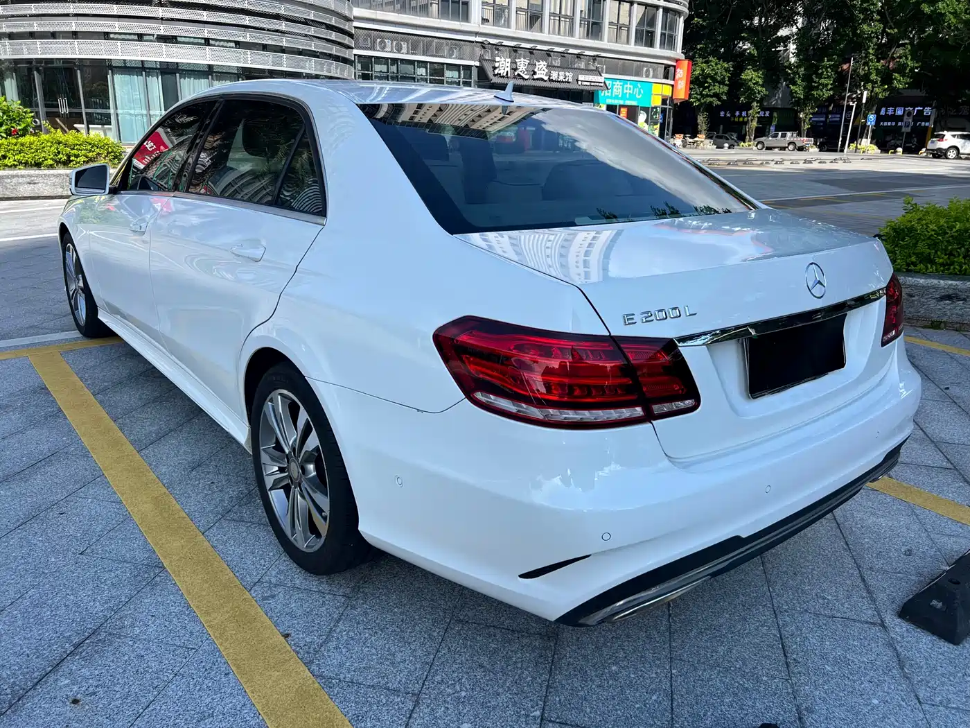 Mercedes-Benz E-Class 2015 Facelift E 200 L фото 5