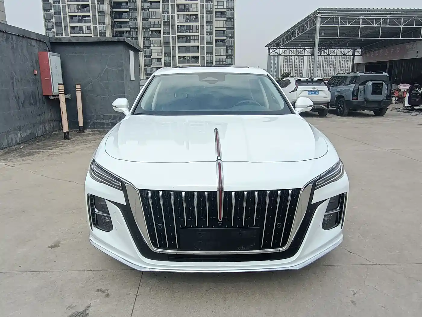 Hongqi H5 2023 2.0T Auto Smart Connect Flag Comfort фото 2