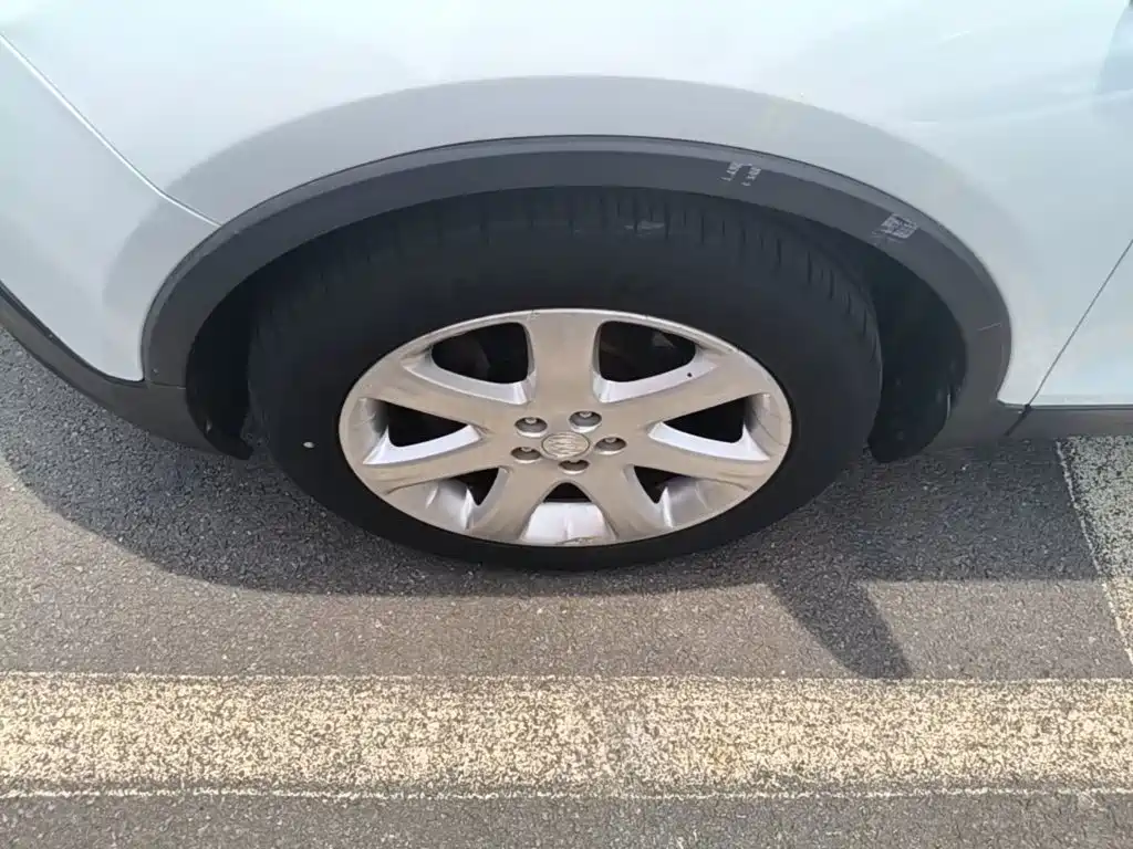 Фото 23 - Buick Encore