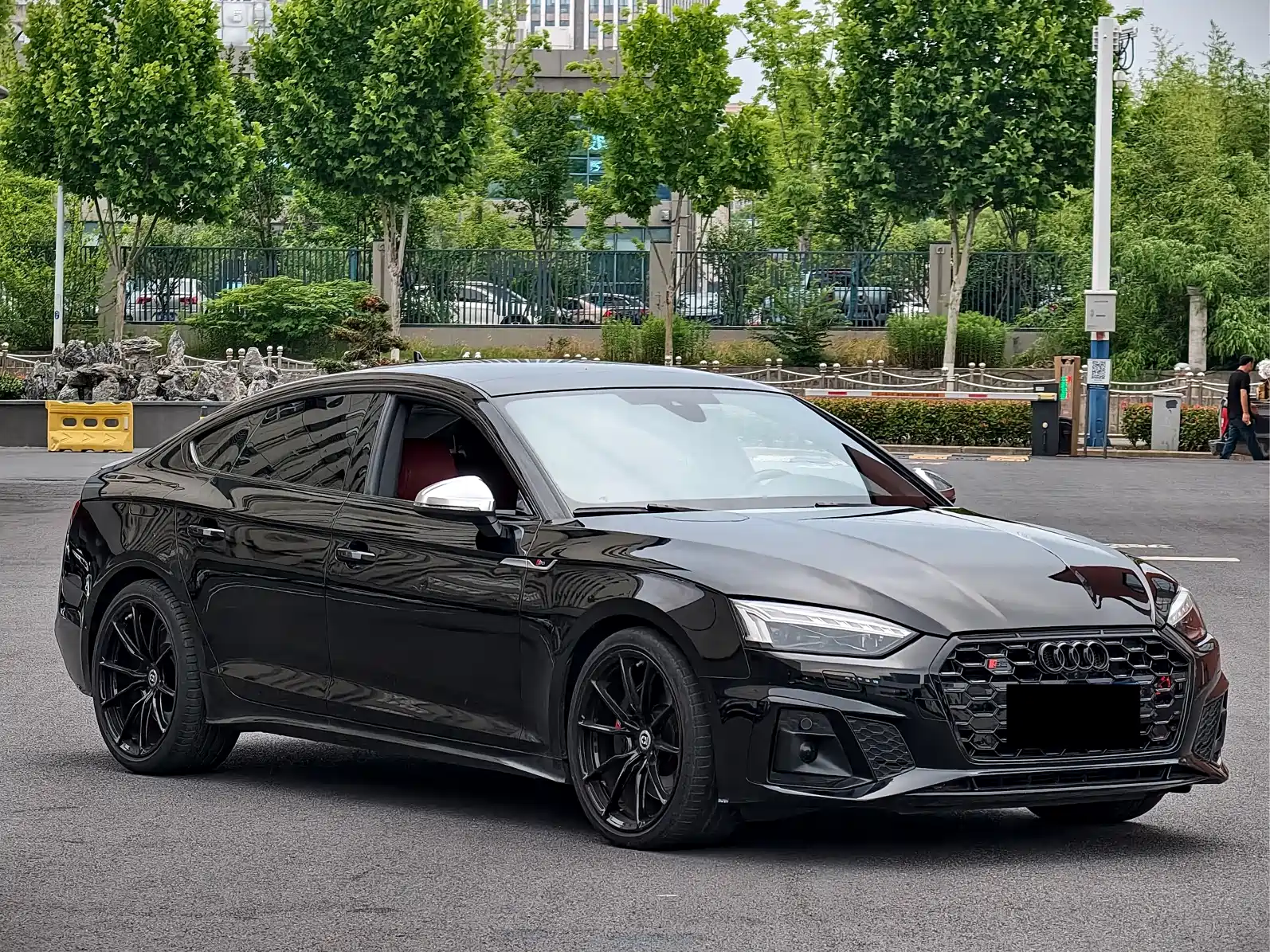 Фото 2 - Audi S5