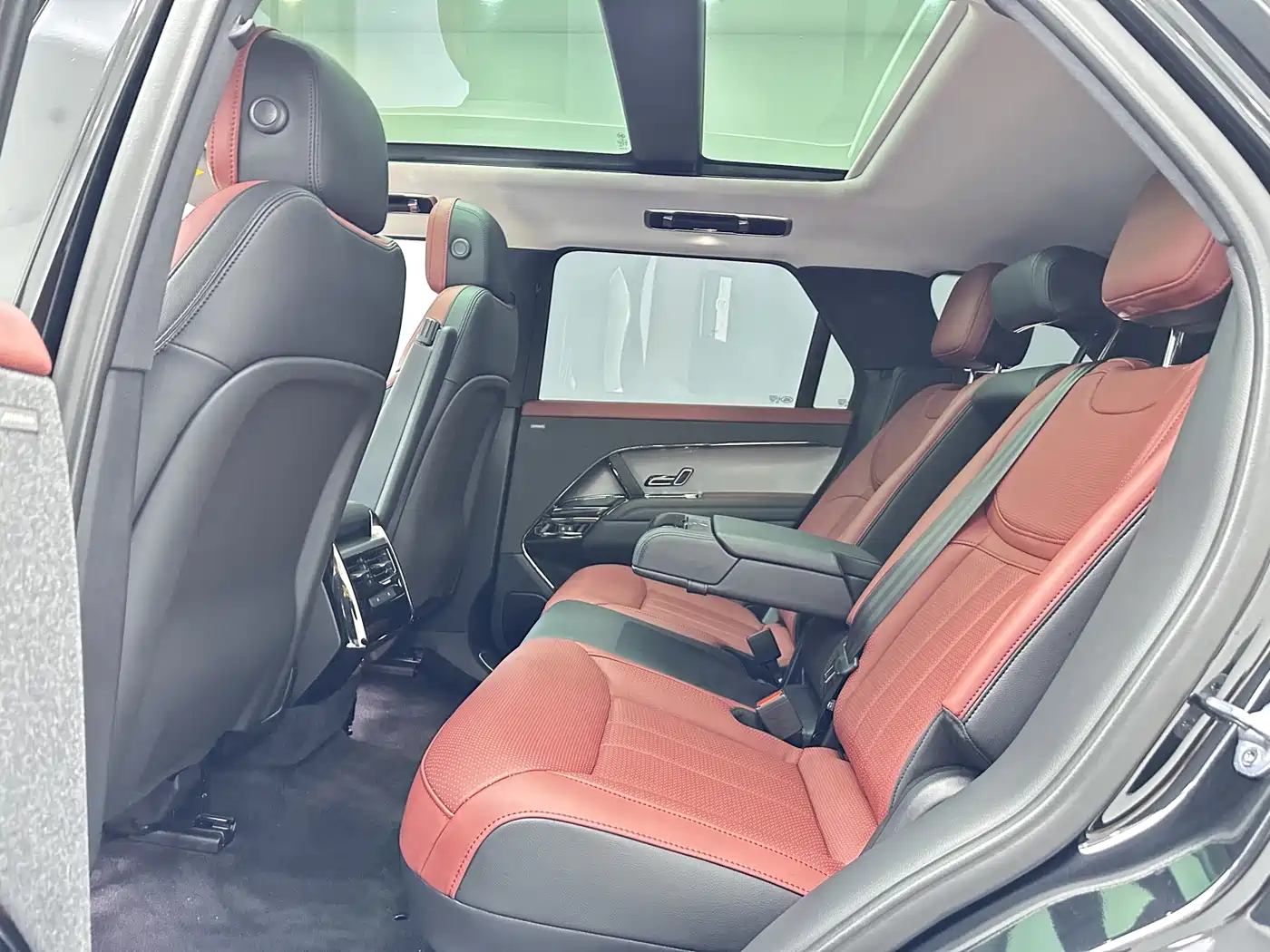 Land Rover Range Rover Sport 2023 360PS S фото 10