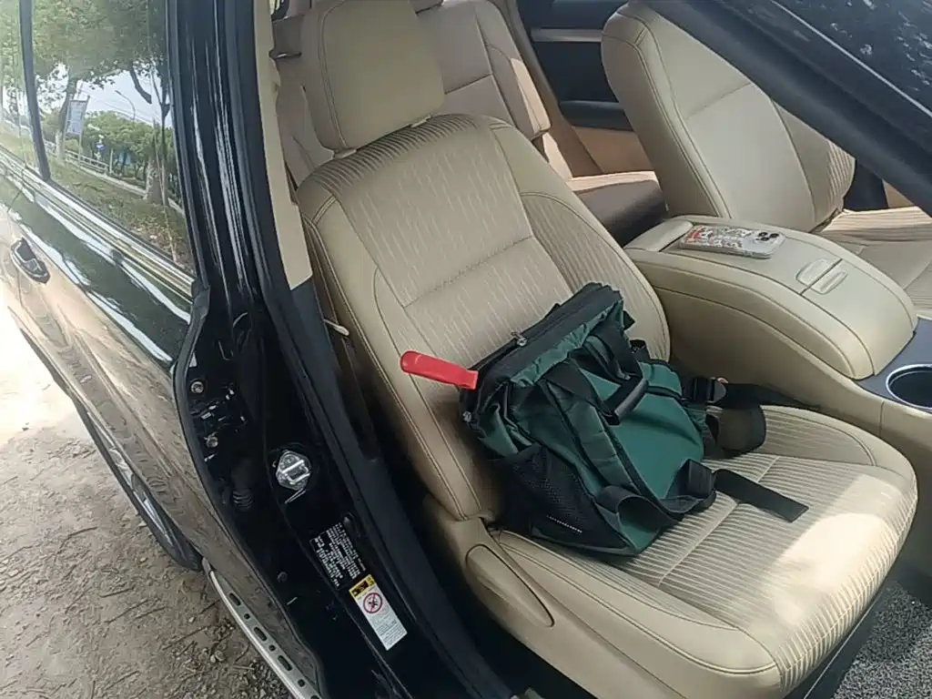Фото 25 - Toyota Highlander