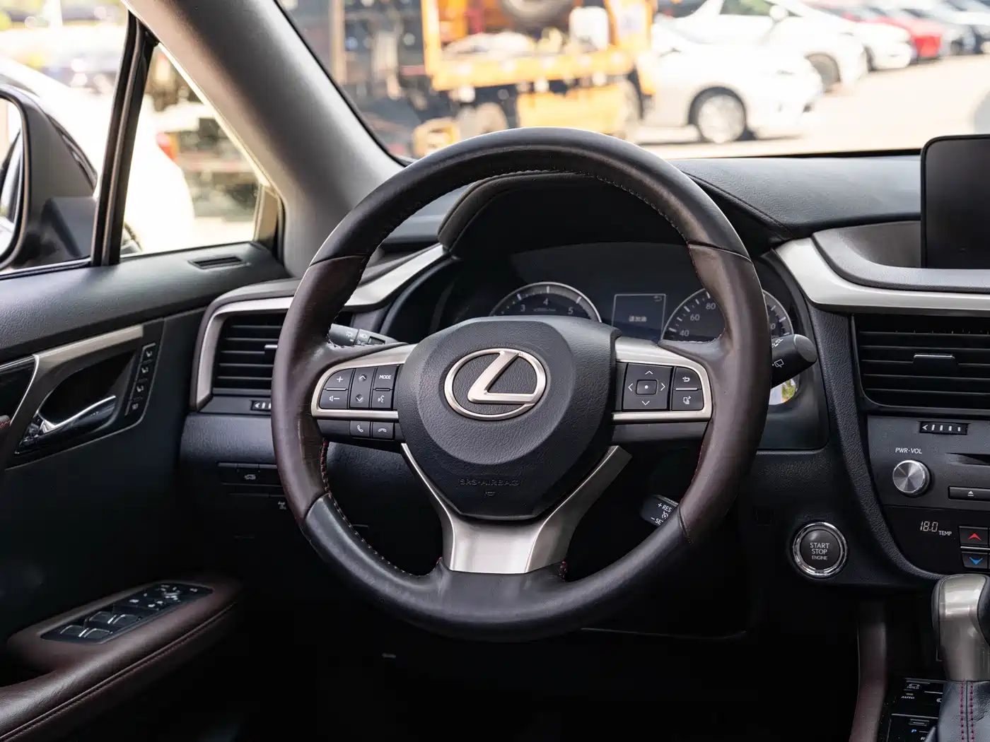 Photo 14 - Lexus RX