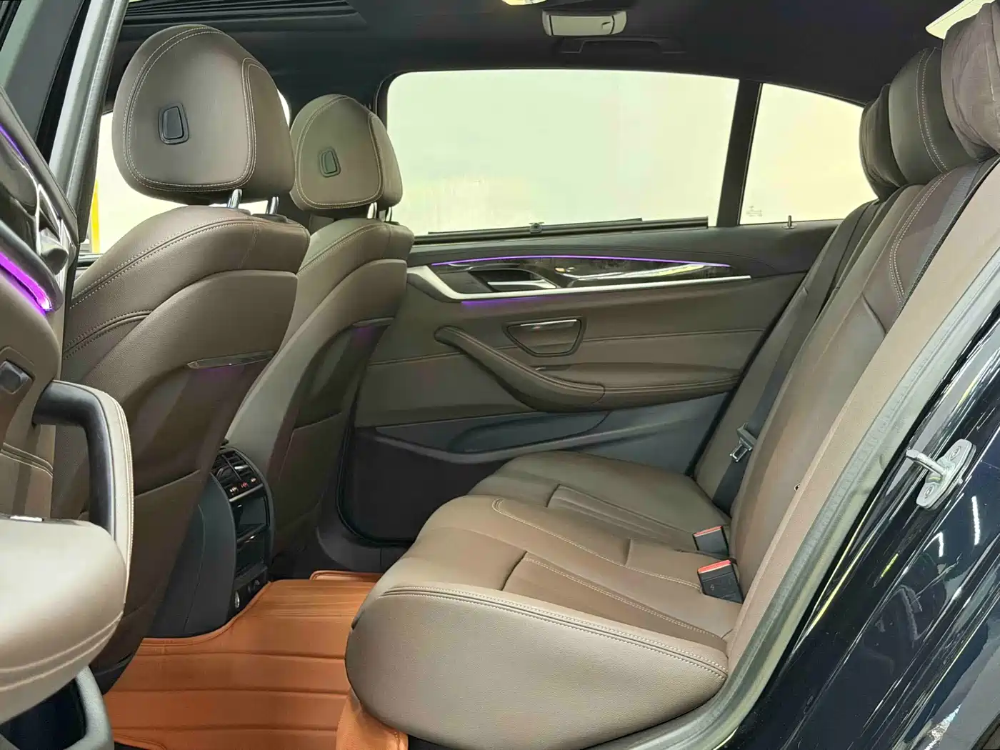 BMW 5 Series 2019 525Li M Sport Package фото 9