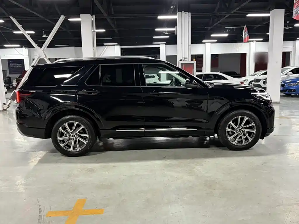 Ford Explorer 2025 2025 2.3T EcoBoost 4WD Cross Country Edition 5-seater