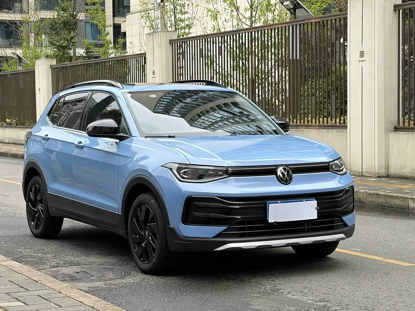 Volkswagen Tharu 2025 New Edge 300TSI Enjoyment Edition фото 3