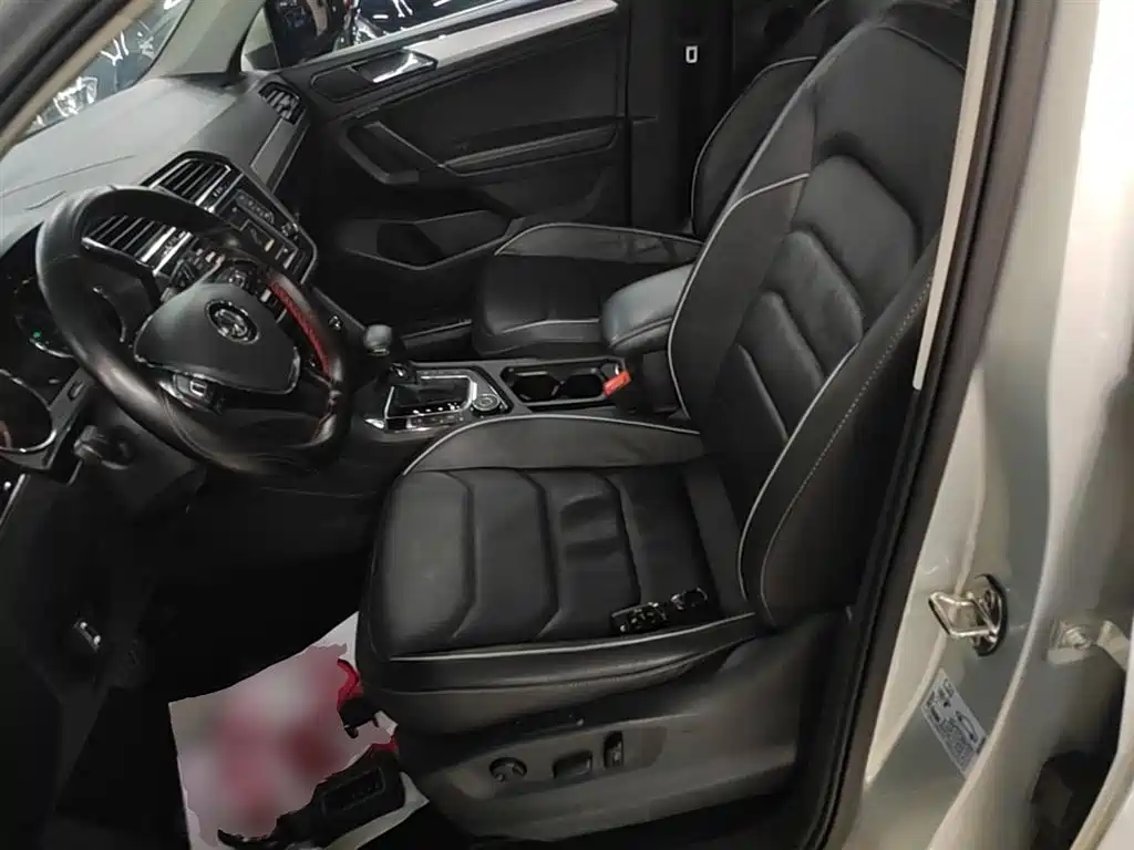 Volkswagen Tiguan L 2018 380TSI Automatic AWD Flagship Edition фото 15