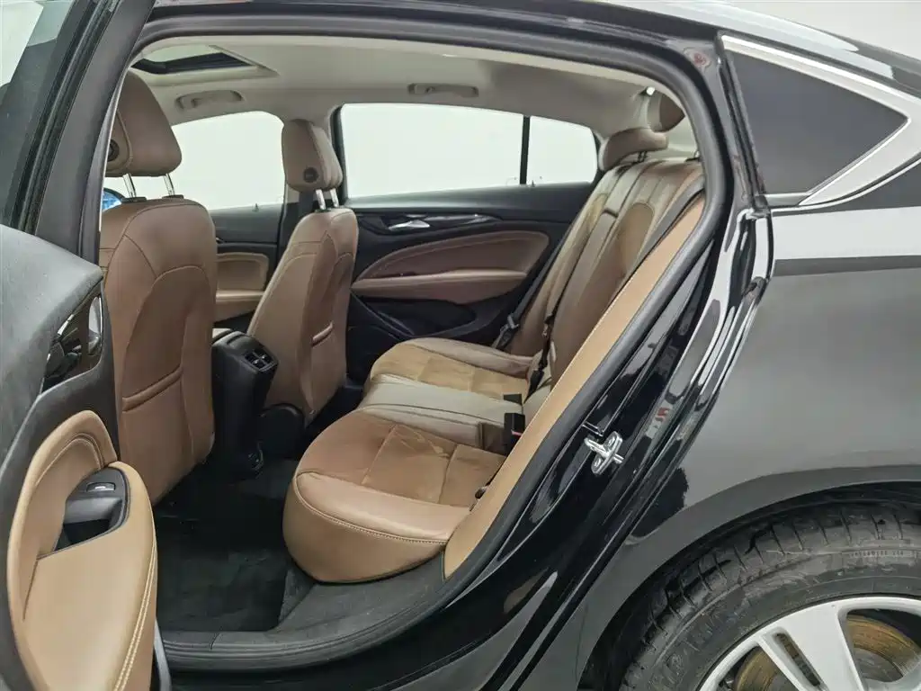 Buick Regal 2019 20T Elite China VI фото 15