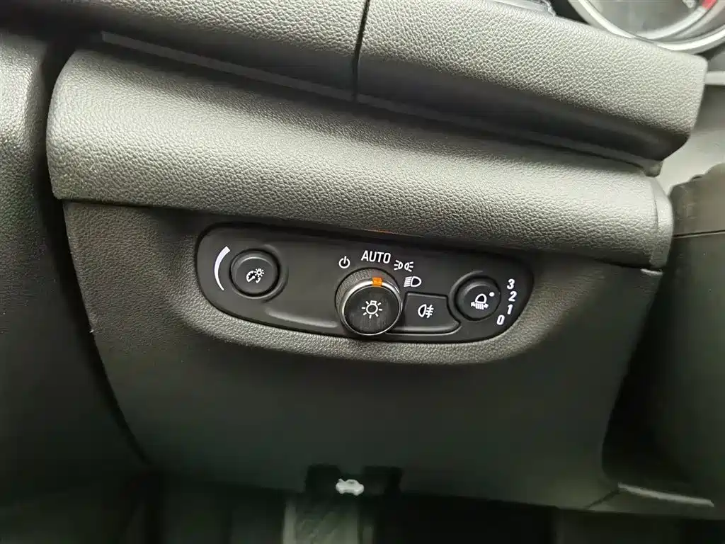 Buick Regal 2019 20T Elite China VI фото 21