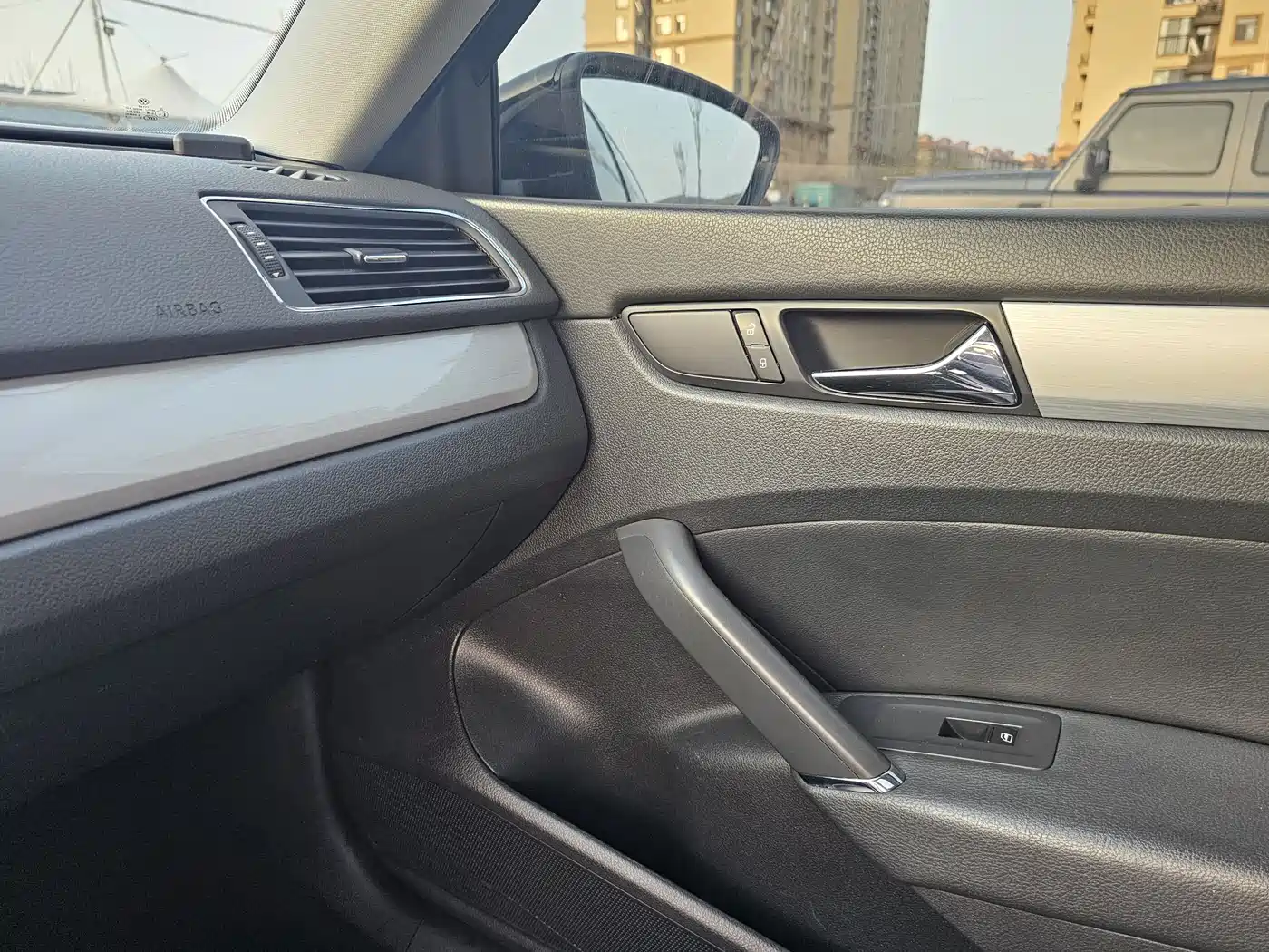 Volkswagen Passat 2015 1.8TSI DSG Honor Edition фото 16