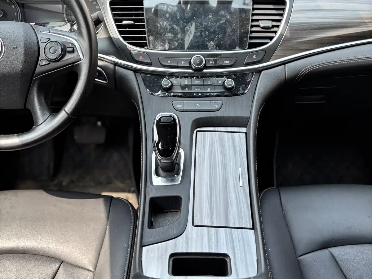 BUICK LACROSSE