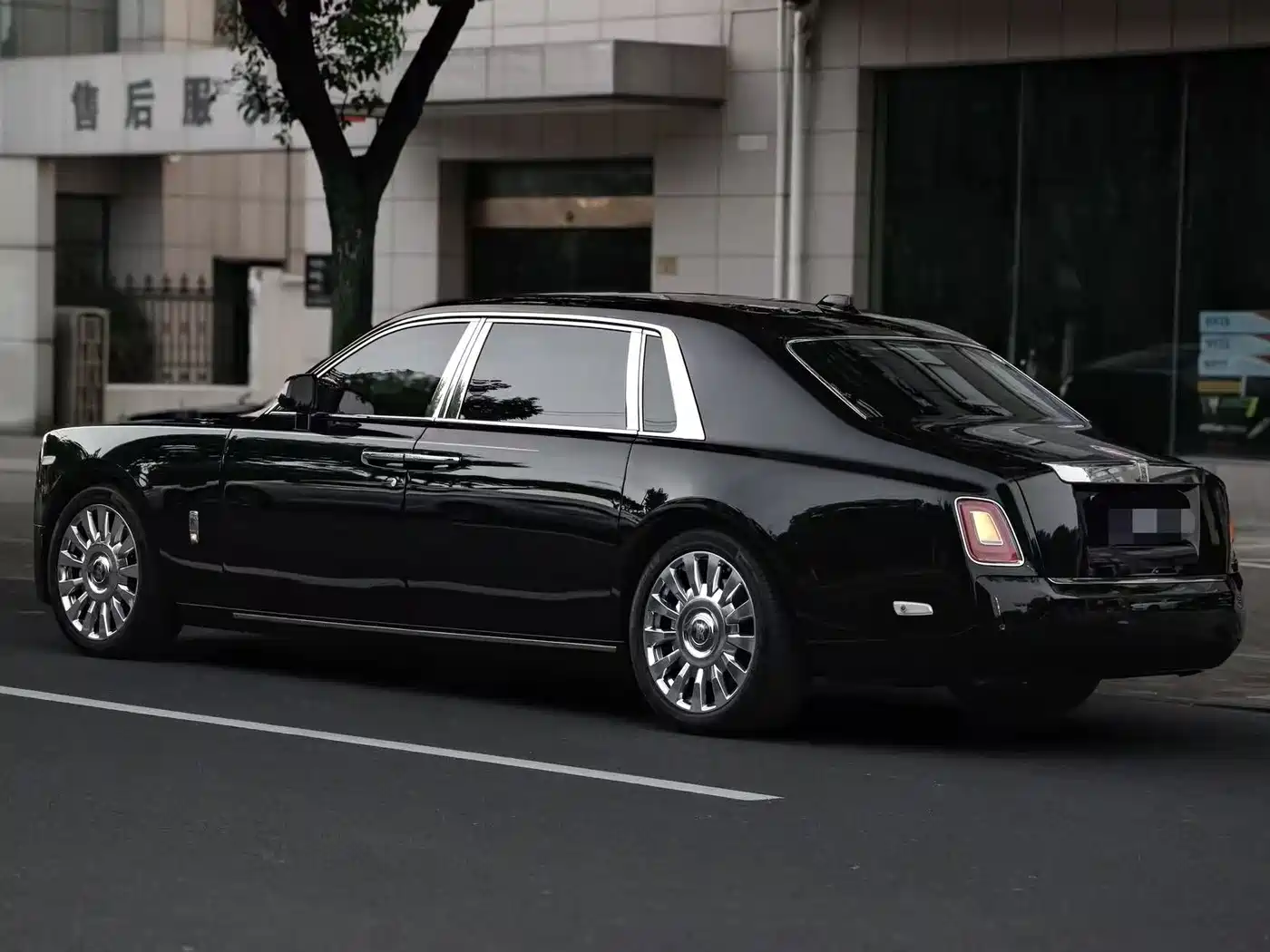 Rolls-Royce Phantom 2021 2018 6.7T Long Wheelbase Version