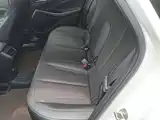 Photo 17 - Buick Verano