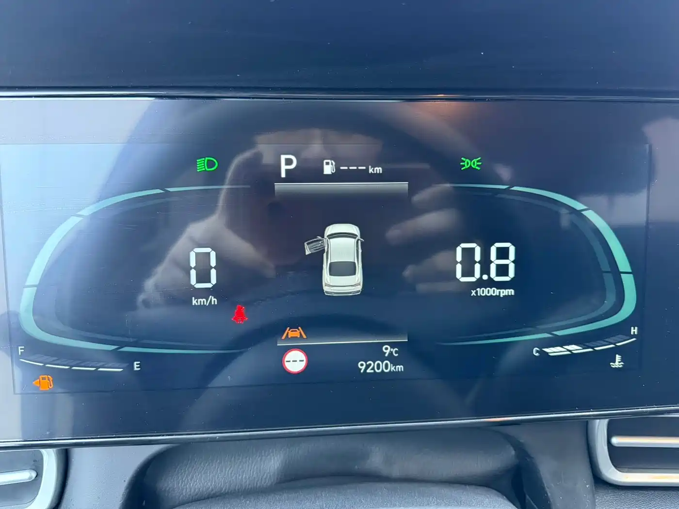 Hyundai Elantra 2023 Model 1.5L CVT LUX Premium Edition фото 17