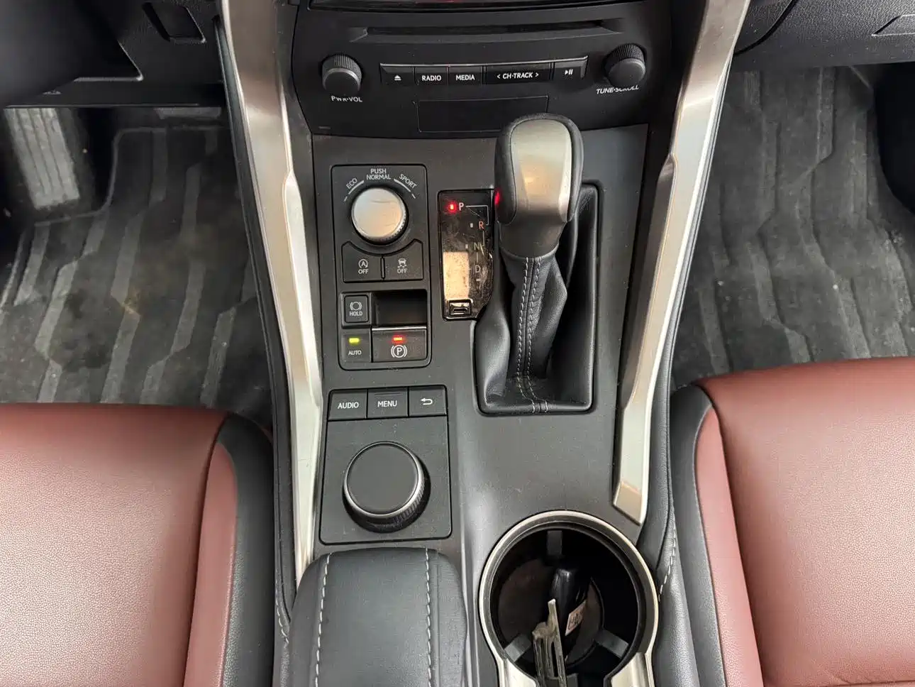 Lexus NX 2015 200t AWD F Sport фото 19