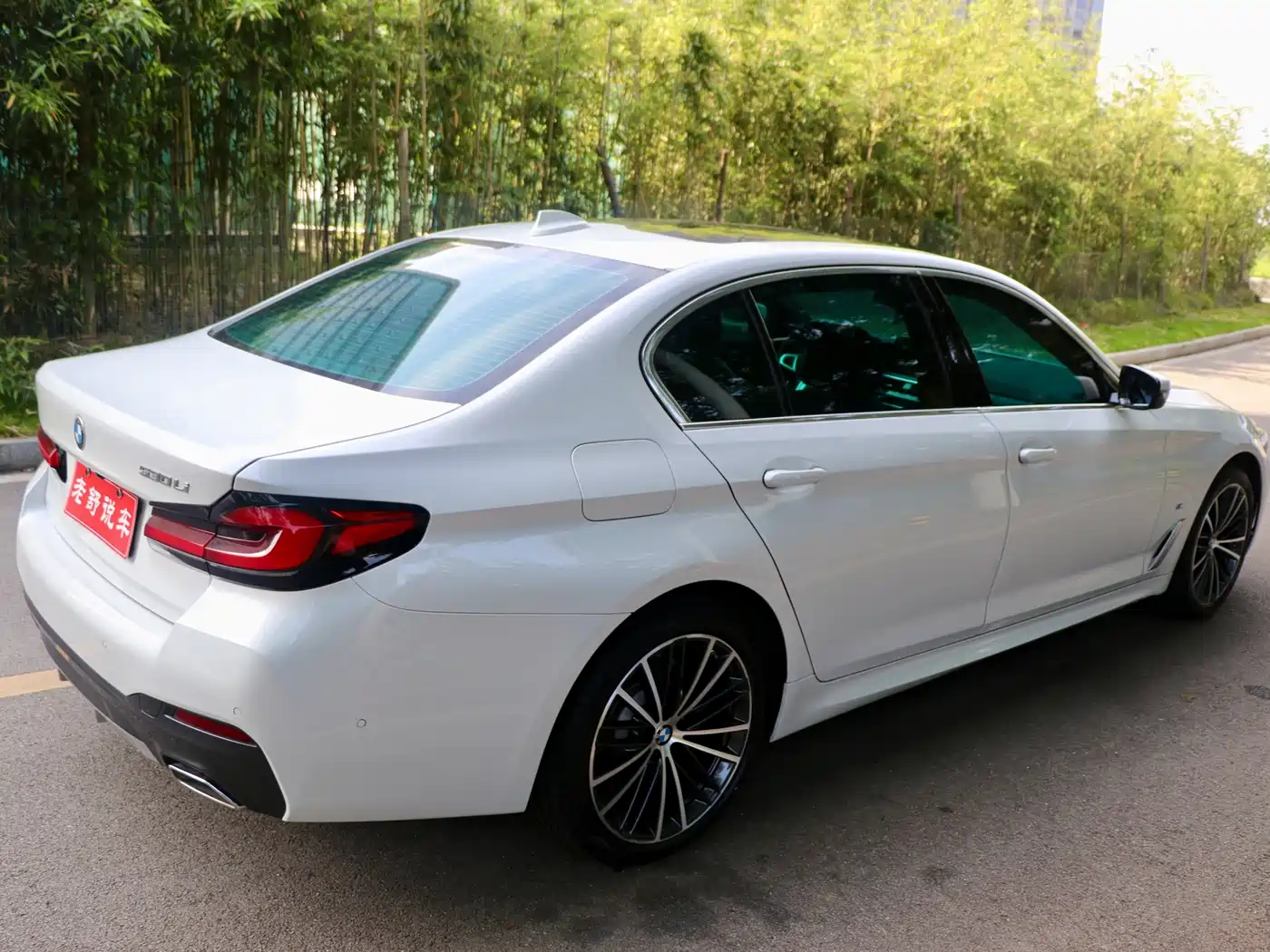 BMW 5 Series 2021 530Li Leading M Sport Package фото 6